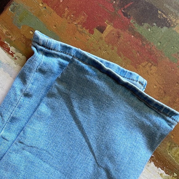 OLD NAVY - Set of 2 pairs of Jeans and 1 Hoodie - Picture 6 of 15